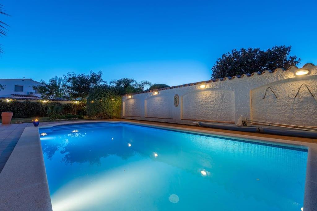 Sm21-Gran Casa De Vacaciones En La Playa, 4 Habitaciones, Climatizada, Piscina, Barbacoa Y Wifi Емпуріабрава Екстер'єр фото