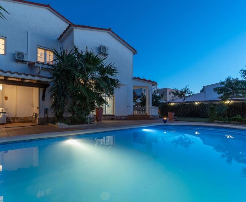 Sm21-Gran Casa De Vacaciones En La Playa, 4 Habitaciones, Climatizada, Piscina, Barbacoa Y Wifi Емпуріабрава Екстер'єр фото