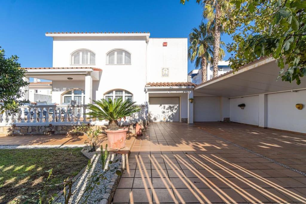 Sm21-Gran Casa De Vacaciones En La Playa, 4 Habitaciones, Climatizada, Piscina, Barbacoa Y Wifi Емпуріабрава Екстер'єр фото
